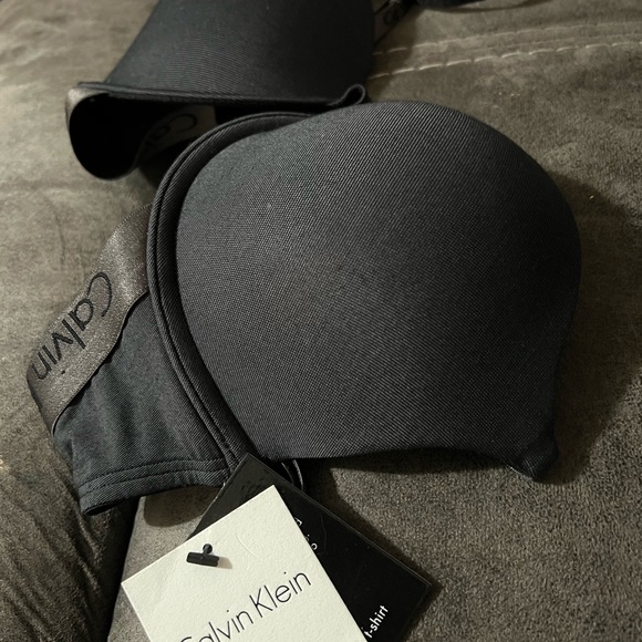 Calvin Klein Bra - Picture 2 of 3